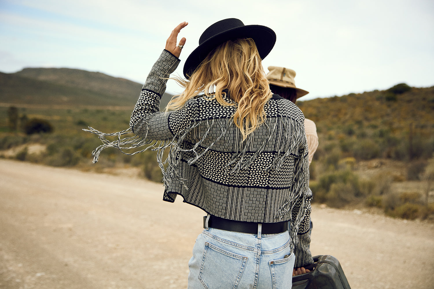 The Zuri - Black & Ecru